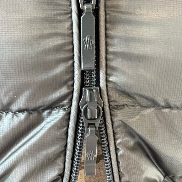 Moncler Women’s SORBUS Lightweight Puffer Jacket with Mink Fur Trim - Picture 5 of 16